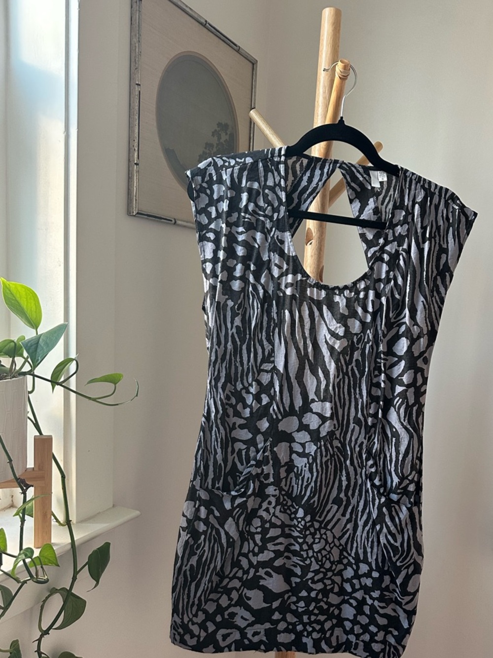 Animal Print Mini Dress w/Open Back SZ M